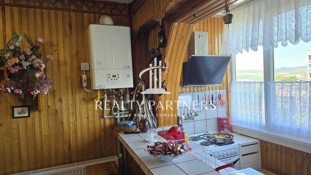 Продава се Тристаен апартамент в Радомир - 85 кв.м за 462 €/кв.м - Снимка #10