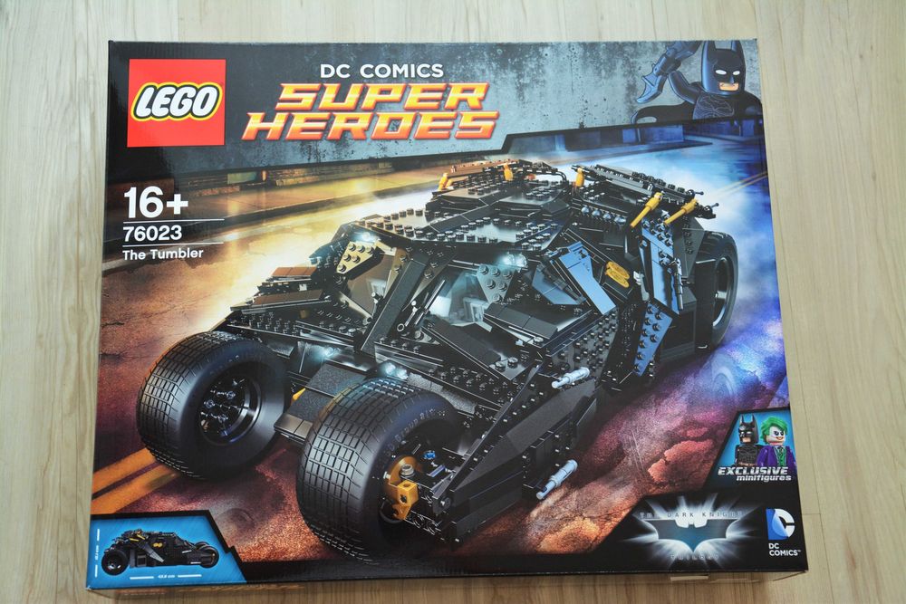 Lego Batmobile DC COMICS SUPER HEROES  Lego 76023	The Tumbler	Batman