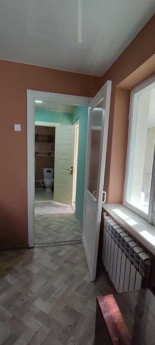 Продаётся участок 10,5 соток,  город Чарвак, микрорайон Дустлик, центр