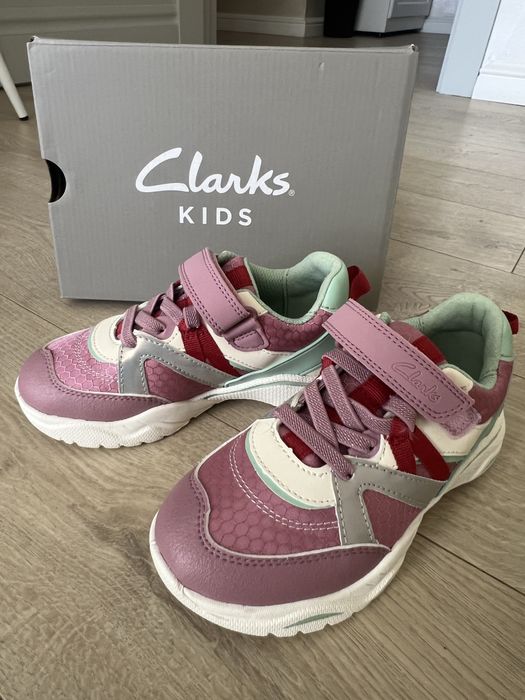 Кроссовки Clarks