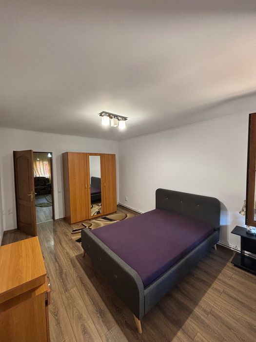 Apartament 3 camere conf I de inchiriat