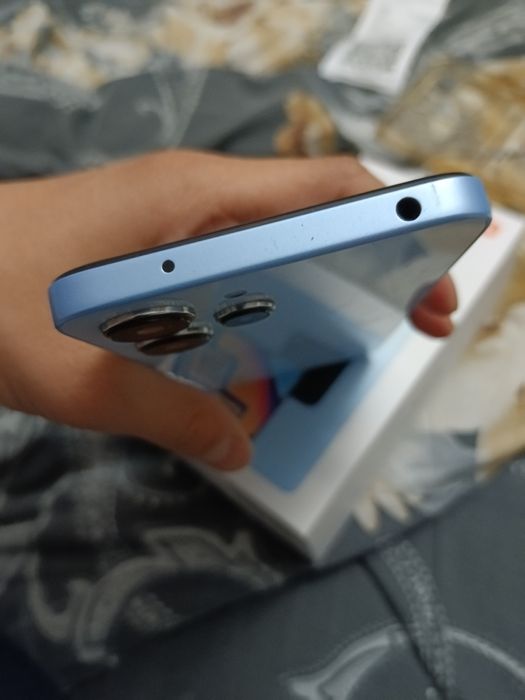 Redmi 12 SKY BLIE 4 GB RAM + 4   128GB