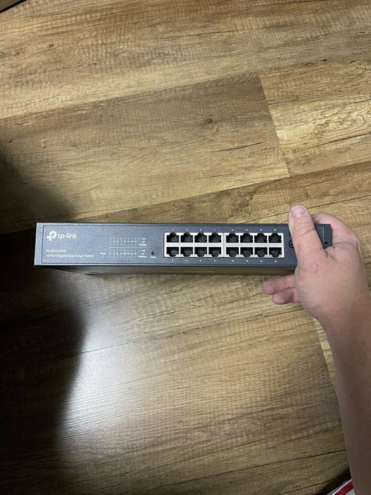 Switch Tp-Link Gigabit 16 porturi