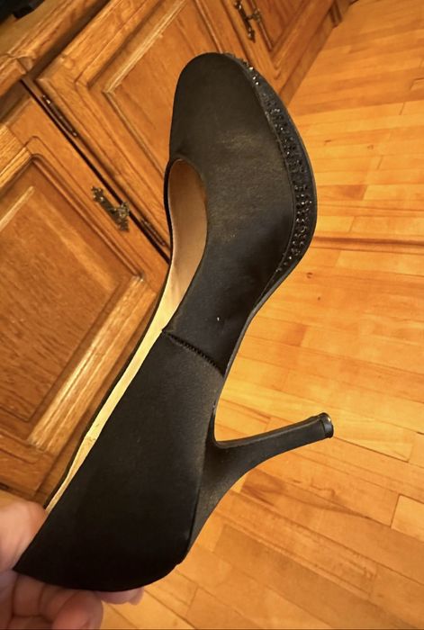 Pantofi stiletto negri din satin, mărimea 35, toc 9 cm