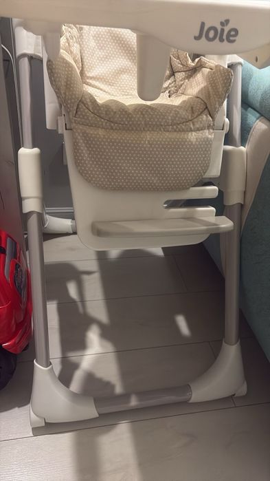 детский стульчик для кормления
Очень