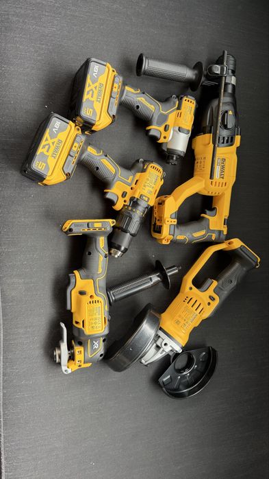 Scule Dewalt noi Baterii 5Ah