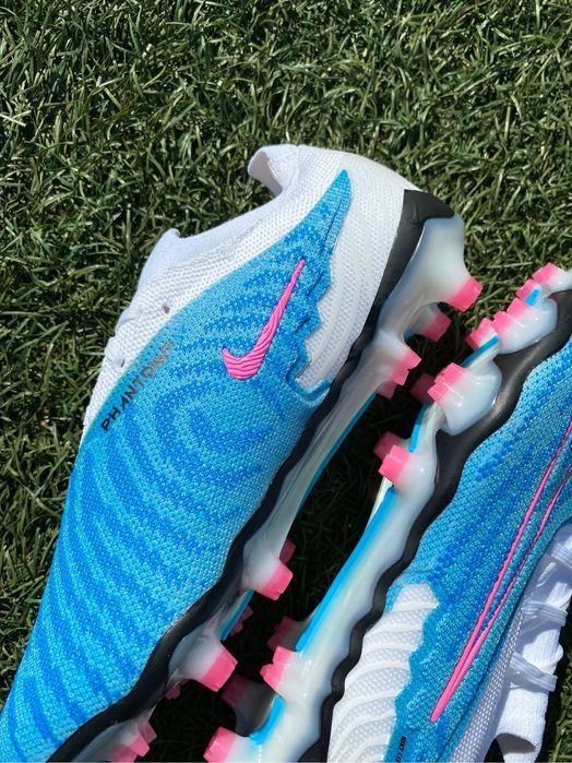 Футбольные бутсы