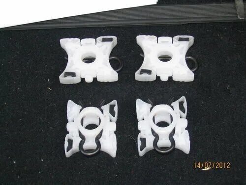 Направляющая стеклоподъёмника BMW E34 E32 E36