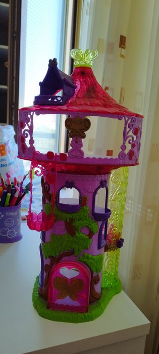 Кула за игра на три етажа