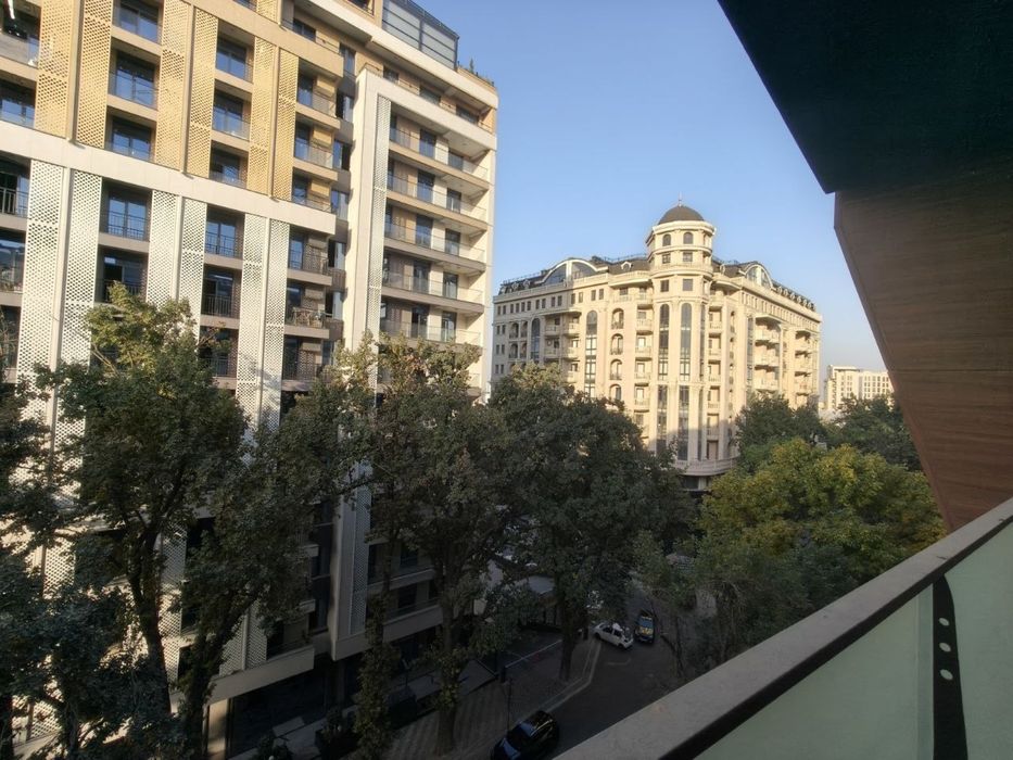 СРОЧНО ЦЕНТР ЖК “НУР” (“NUR” TJM) 4/7/10, Минор, Алайский, Ц2, Ц4