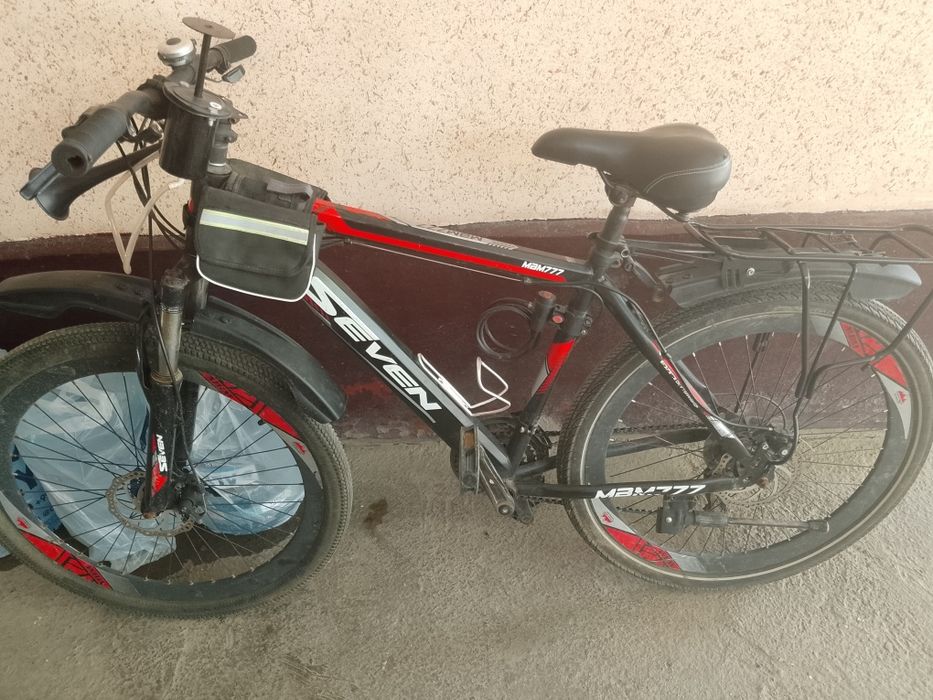 Veloseped sotiladi narxi 800 ming som
26 razmer holati yahshi 
+998