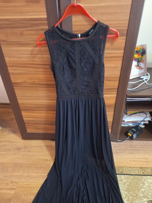 Дрехи на Guess, Zara, LOUCHE