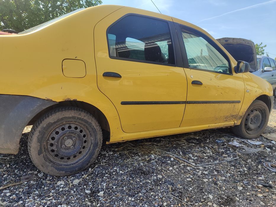 Дачия Логан 1 .6 на части