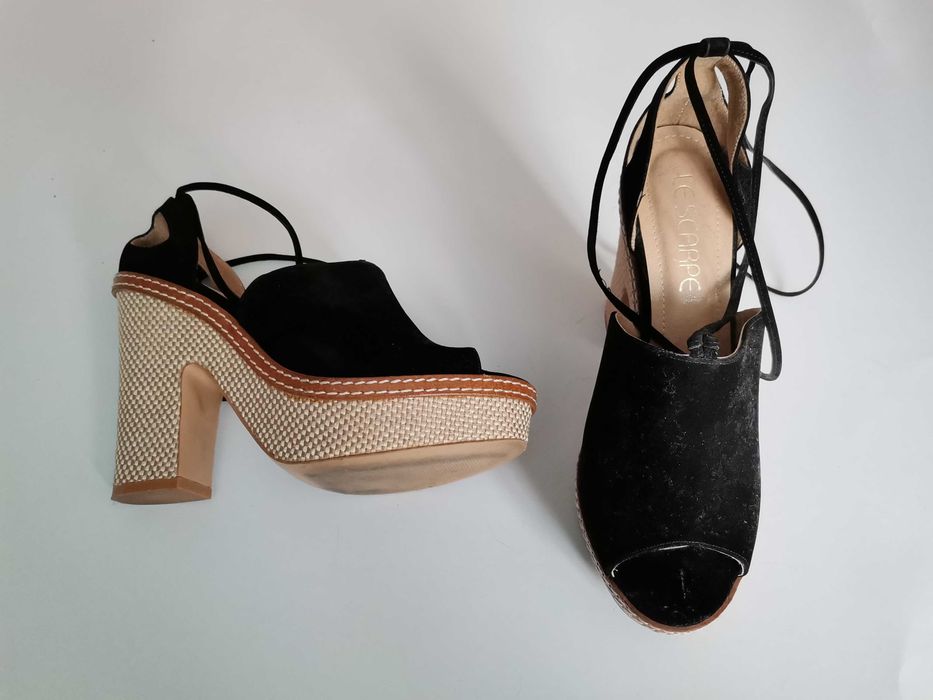 Sandale negre piele intoarsa