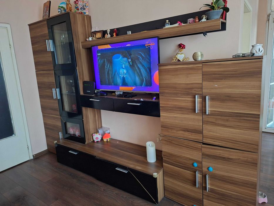 Секция  за  хол.