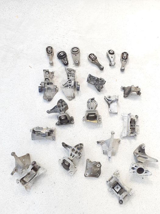 Suport Motor Cutie Accesorii Compresor Alternator Renault Megane 3 1.5
