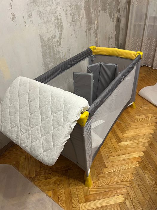 Детска преносима кошара + матрак