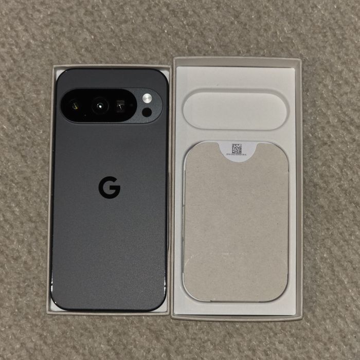 Telefon mobil Google Pixel 10 Pro, 1TB, 16GB RAM, 5G, Obsidian