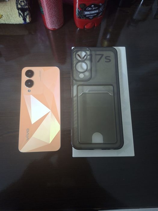 Сотилади vivo y17s
