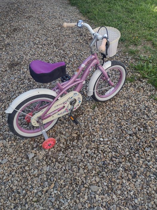 Bicicleta fetita
