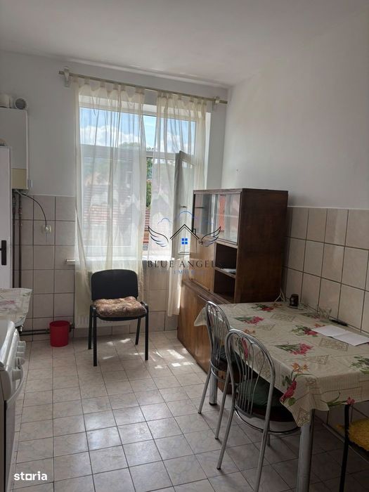 Apartament cu 3 camere – zona centrală