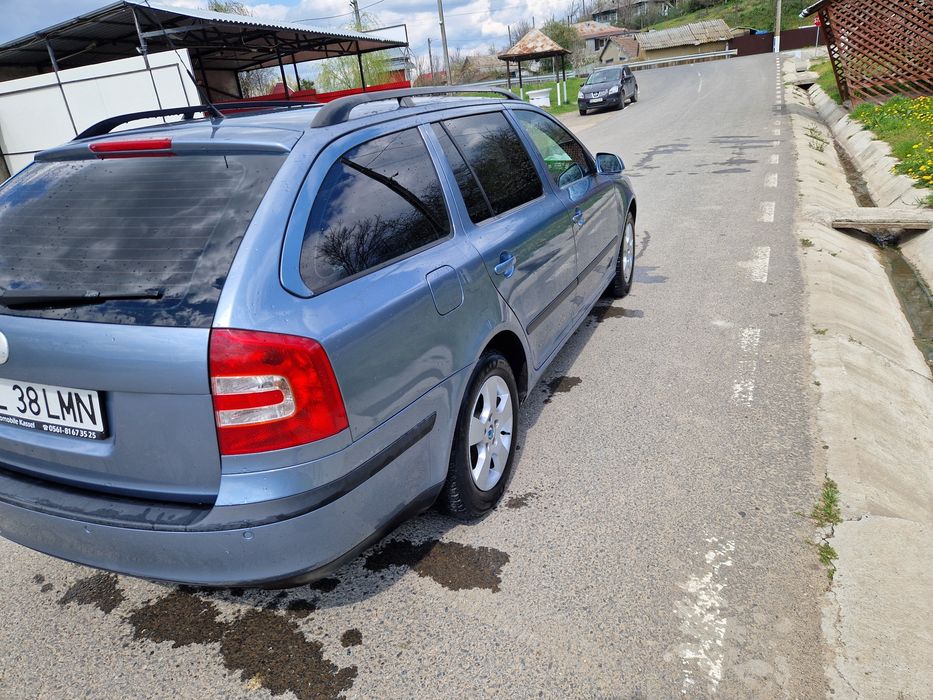 Vând skoda octavia  2