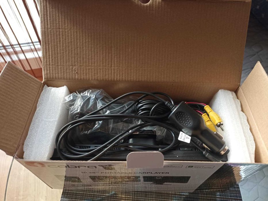 10-Инчов Portable Carplay, чисто нов, само разпечатан