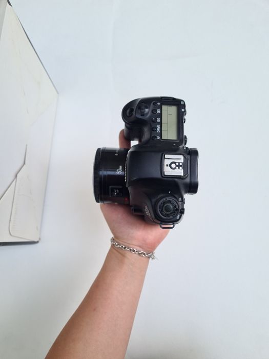 Canon 6D body, только камера