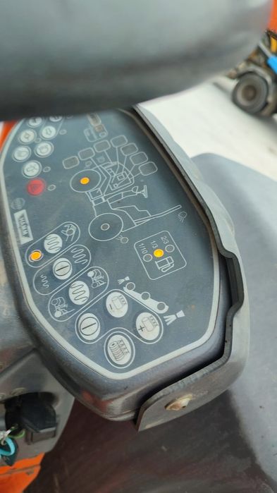 Vand sau Inchiriez rulou cilindru compactor HAMM 10 CVV 2 tone