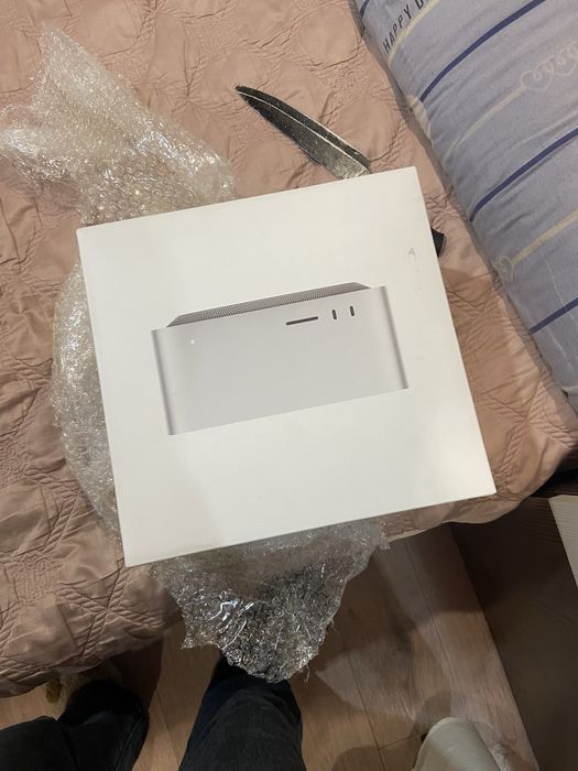 Apple Mac studio M1 Max