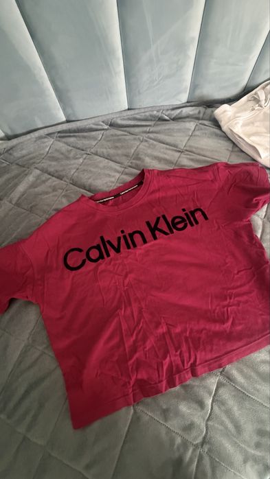 Продам костюм Calvin Klein оригинал