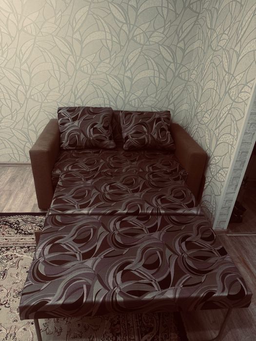 СРОЧНО! Компактный раскладной диван