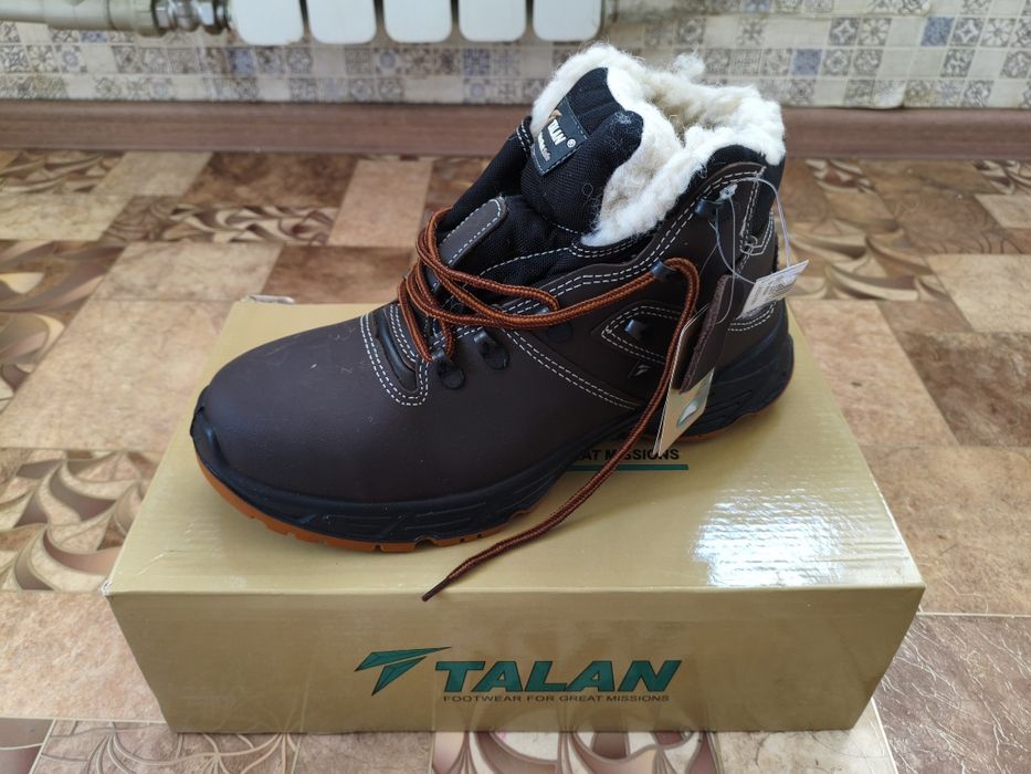 Продам зимние ботинки TALAN