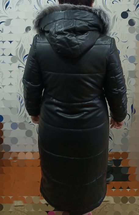 Продам женский пуховик