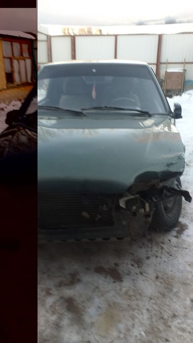 Продам ваз 2113 цвет тёмно-зелёный.