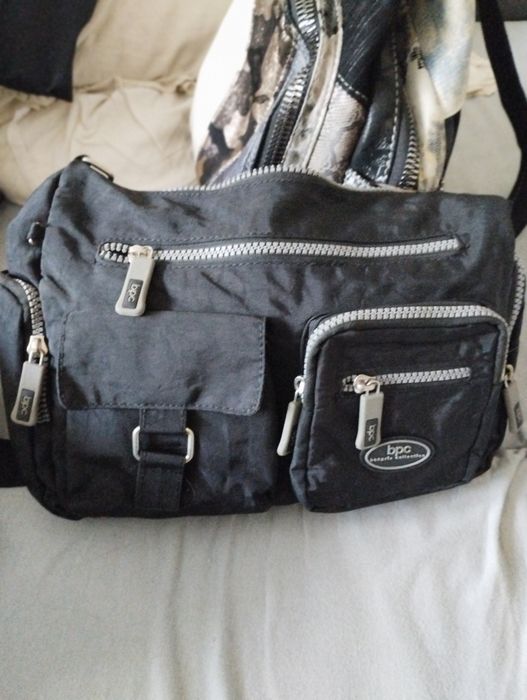 Geanta tip postas unisex Bonprix