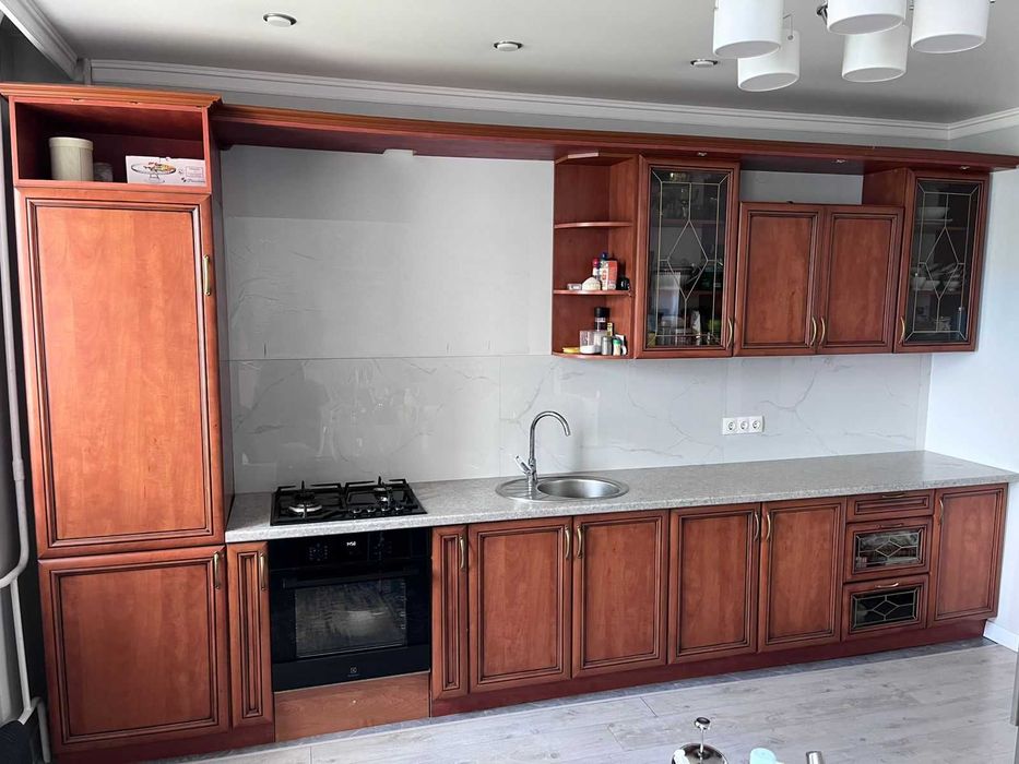 Кухонный гарнитур без техники б/у