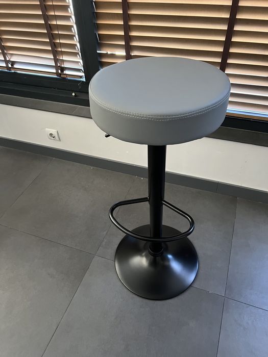 Бар стол Киев-24м гаранция+ безплатна доставка до офис