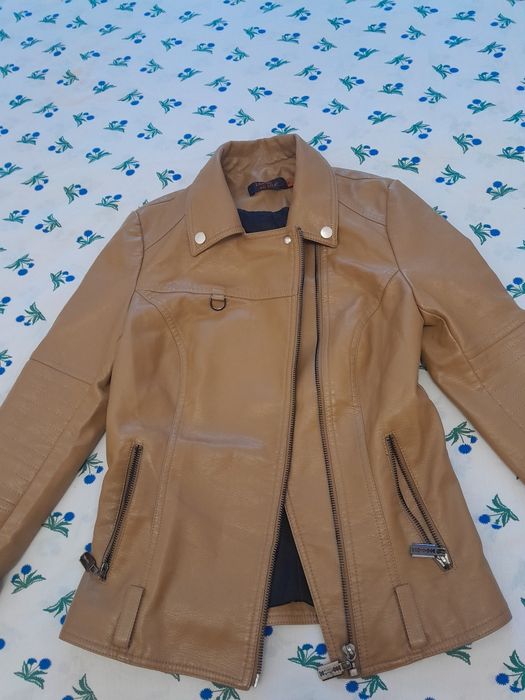 Продам куртку кожзам размер S