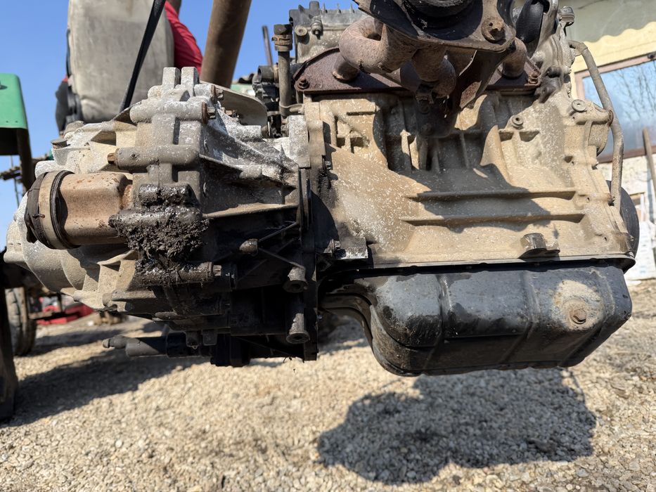 Motor mitsubishi colt 1.3 benzina 2008 cutie anexe