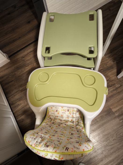 Vând scaun de masa pentru copii 2in1