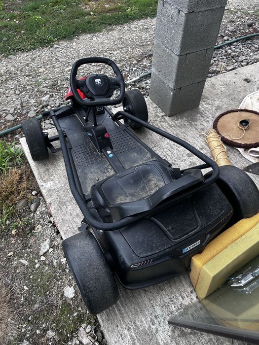 Kart de copii defect
