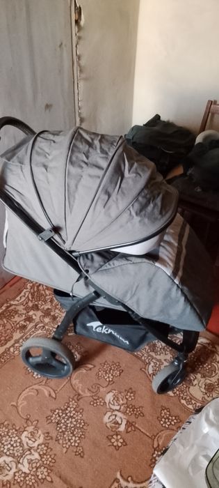 Продам коляску Teknum