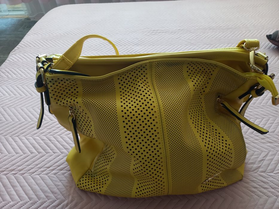 Кожена чанта от екокожа