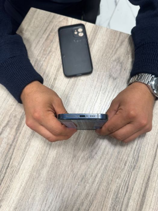 Продам Айфон 12 или обмен андройд