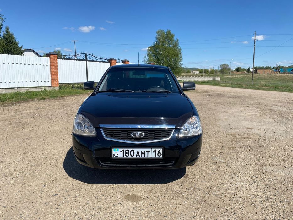 Продам приору 2012год.