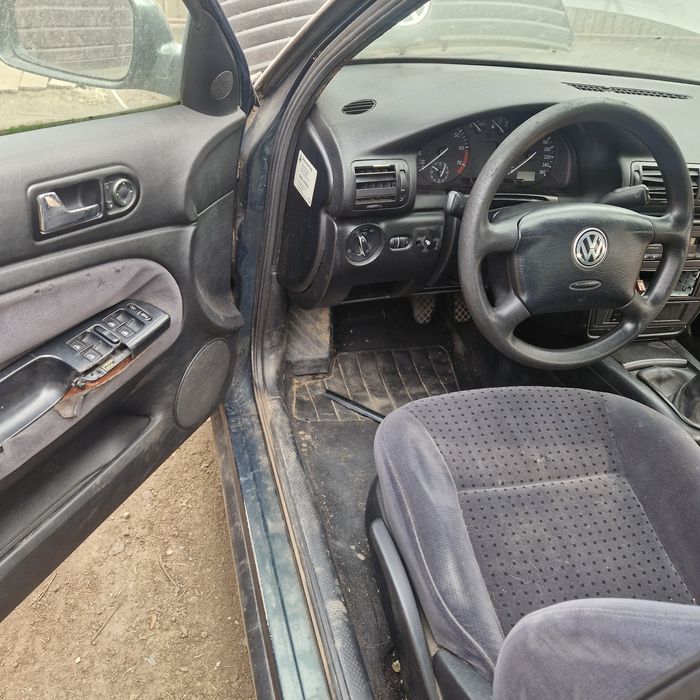 Bara fata passat b5 1997 1.8T faruri capota trager radiatoare