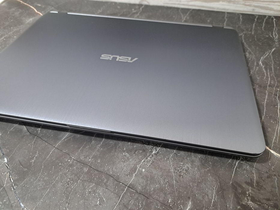 Продам ультрабук ASUS X507MA (идеал)