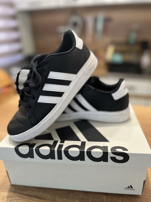 Кецове отлични Адидас