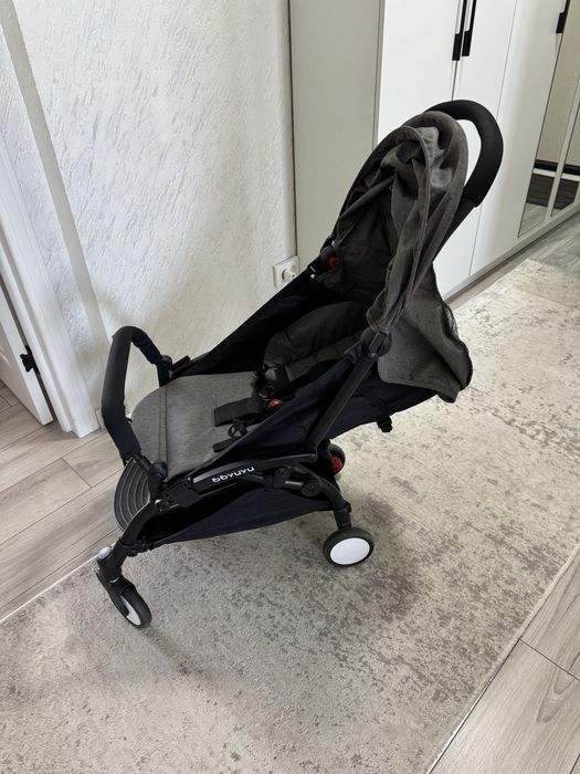 детская коляска.